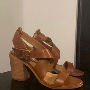 Steve Madden Manhattan block heel, in tan/light brown